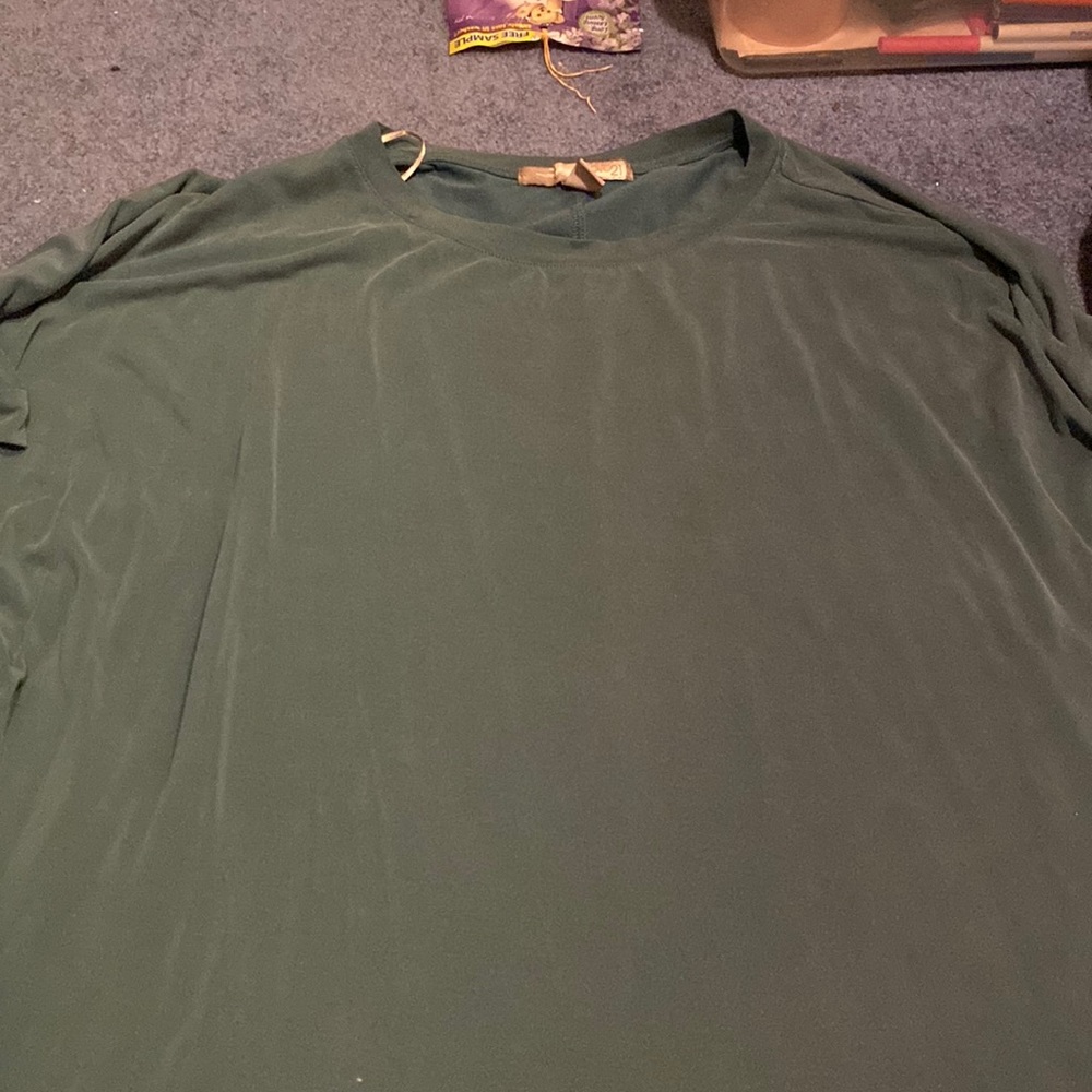 Love 21 baggy forest green shirt.
